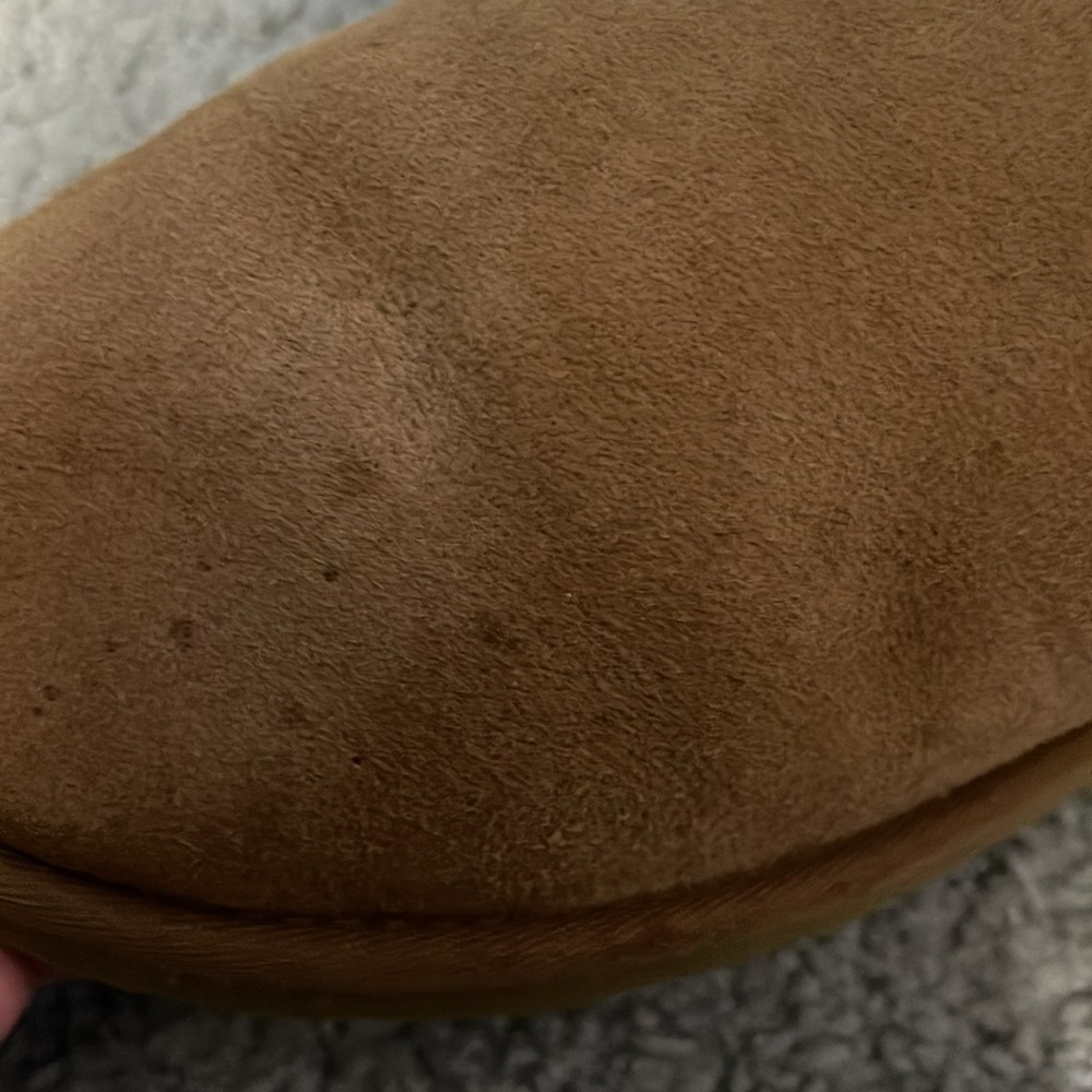 Woman uggs size7 - Picture 6 of 7
